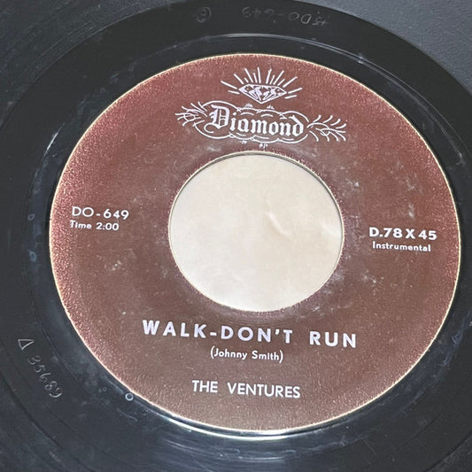 The Ventures : Walk-Don't Run / Perfidia (7", Single, Mon)