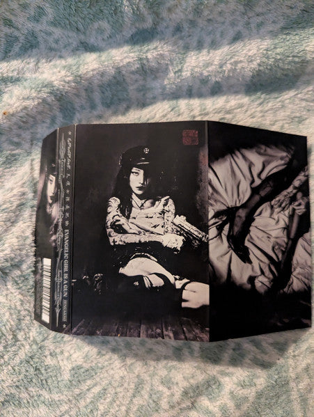 Yeule : Evangelic Girl Is A Gun (Cass, Album)